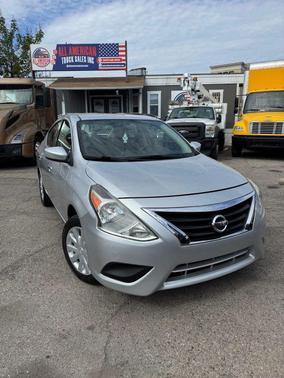 Brilliant Silver Metallic 2019 Nissan Versa 1.6 SV