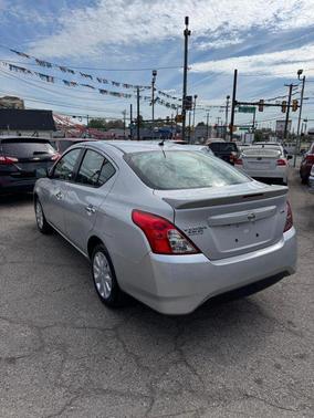 Brilliant Silver Metallic 2019 Nissan Versa 1.6 SV