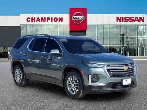 2022 Chevrolet Traverse LT Cloth