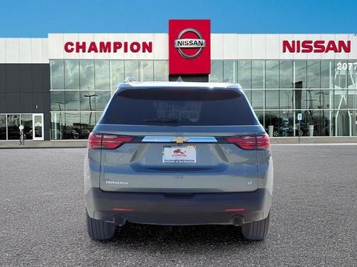 2022 Chevrolet Traverse LT Cloth