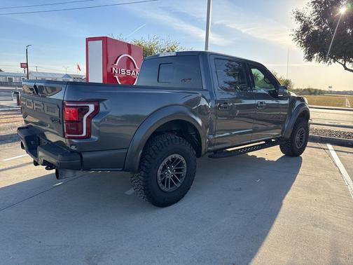 2020 Ford F-150 Raptor