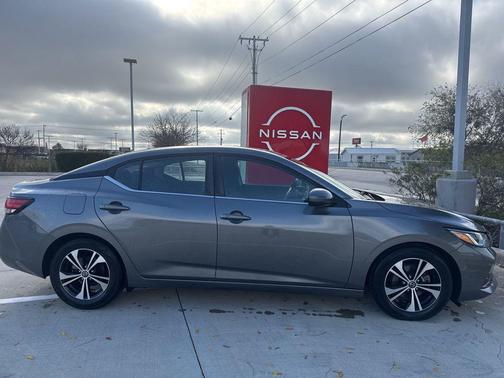 2022 Nissan Sentra SV