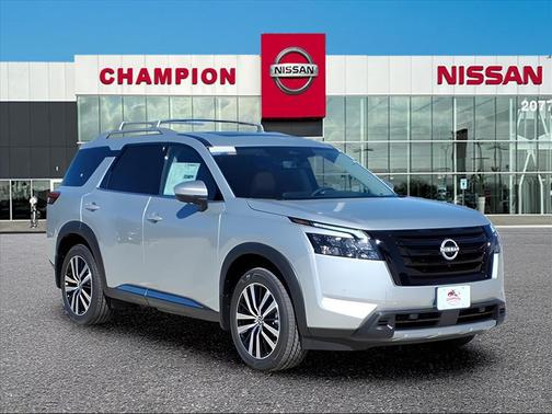 2025 Nissan Pathfinder Platinum FWD