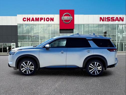 2025 Nissan Pathfinder Platinum FWD