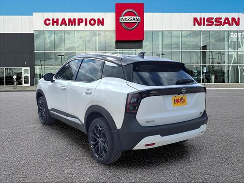 2026 Nissan Kicks SR