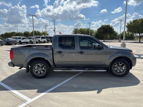 2020 Nissan Frontier SV