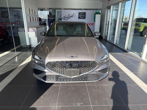 2024 Genesis G70 2.5T RWD