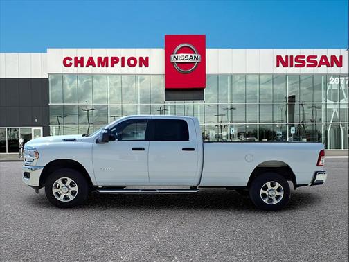 2023 RAM 2500 Big Horn Crew Cab 4x4 8' Box