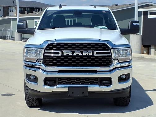 2023 RAM 2500 Big Horn Crew Cab 4x4 8' Box