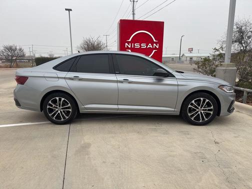 2025 Volkswagen Jetta 1.5T Sport