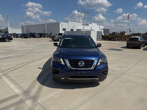 2020 Nissan Pathfinder S 2WD