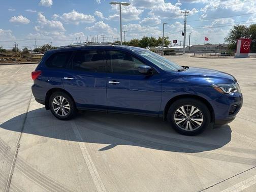2020 Nissan Pathfinder S 2WD