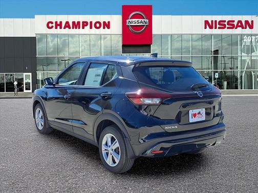 2025 Nissan Kicks S