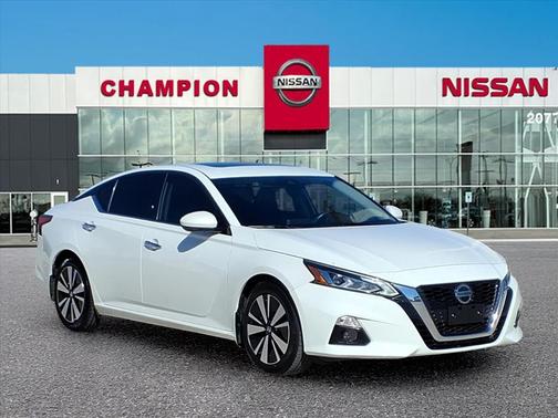 2022 Nissan Altima 2.5 SL