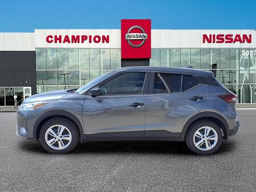 2025 Nissan Kicks S