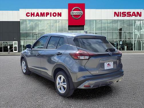 2025 Nissan Kicks S