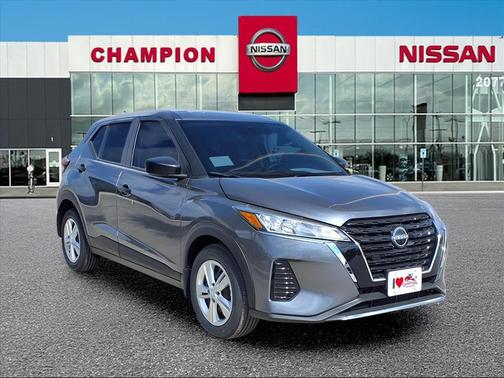 2025 Nissan Kicks S