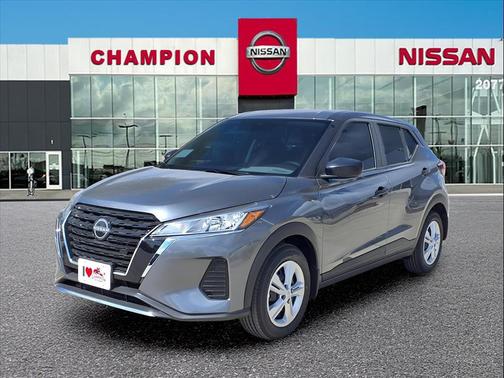 2025 Nissan Kicks S