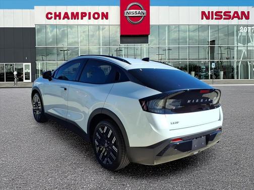 2026 Nissan Leaf PLATINUM+