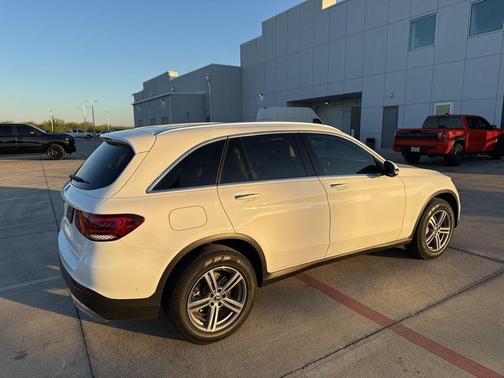 2022 Mercedes-Benz GLC 300 Base
