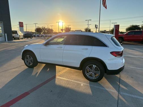 2022 Mercedes-Benz GLC 300 Base