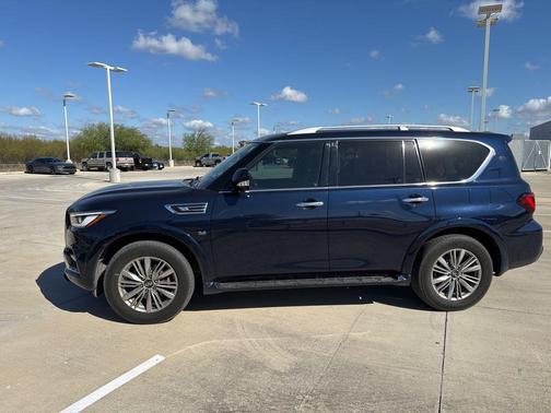 2018 INFINITI QX80 Base