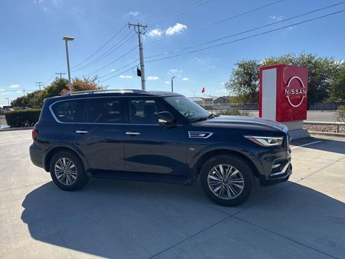 2018 INFINITI QX80 Base