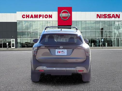 2026 Nissan Kicks SR