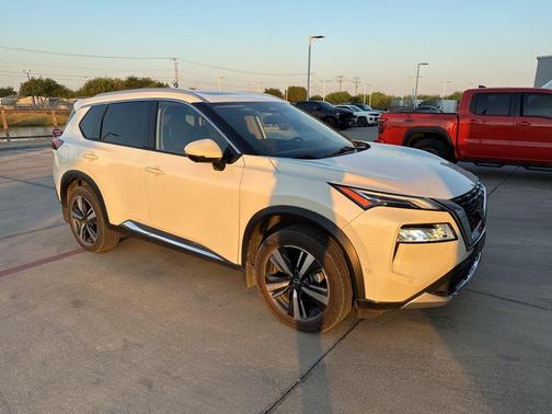 2023 Nissan Rogue Platinum
