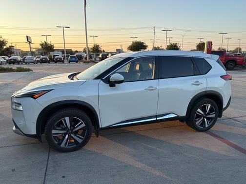 2023 Nissan Rogue Platinum