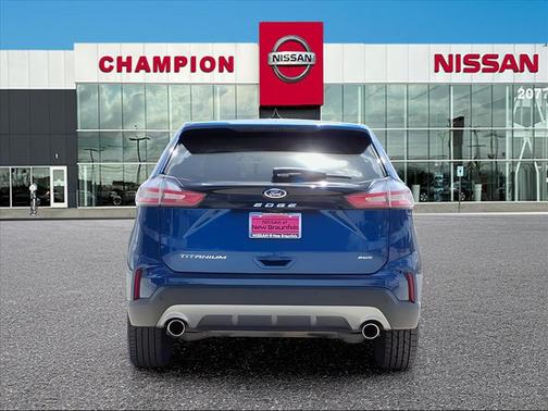 2022 Ford Edge Titanium
