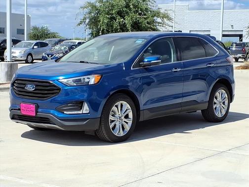 2022 Ford Edge Titanium