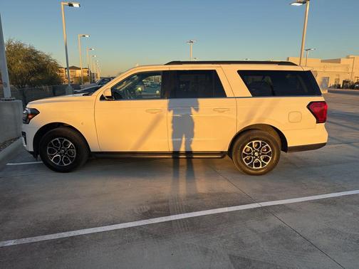 2024 Ford Expedition Max XLT