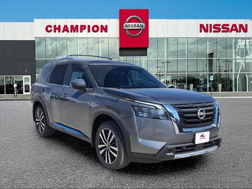 2025 Nissan Pathfinder Platinum FWD