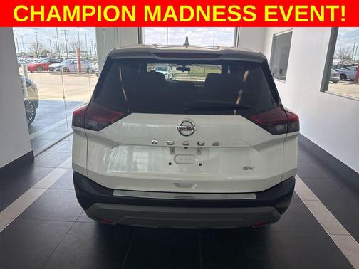 2021 Nissan Rogue SV