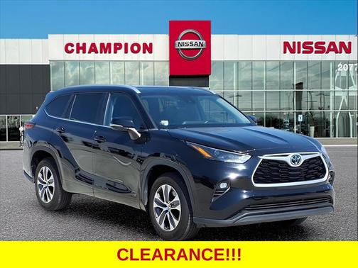 2023 Toyota Highlander XLE