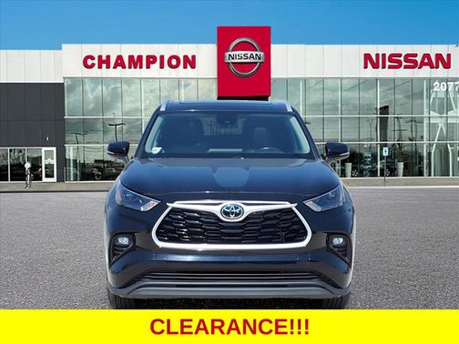 2023 Toyota Highlander XLE