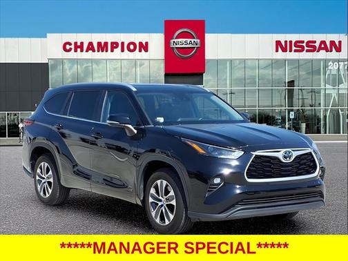 2023 Toyota Highlander XLE