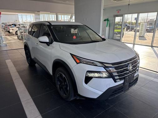 2024 Nissan Rogue SV