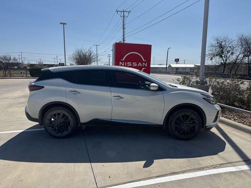 2023 Nissan Murano SL FWD