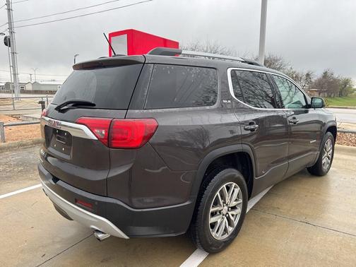 2018 GMC Acadia SLE-2