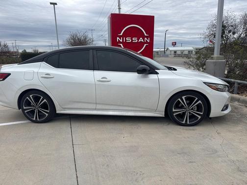 2022 Nissan Sentra SR