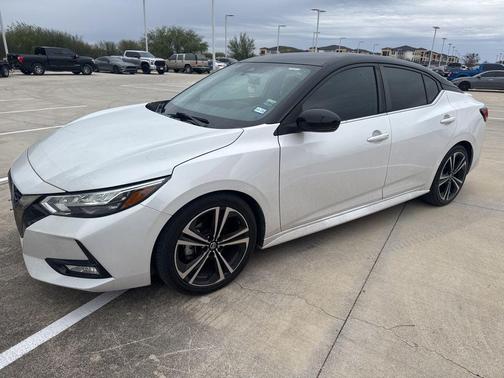 2022 Nissan Sentra SR