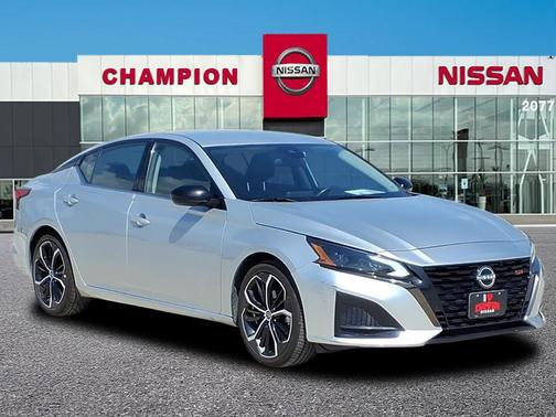 2023 Nissan Altima SR FWD