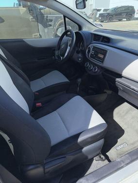 2012 Toyota Yaris LE