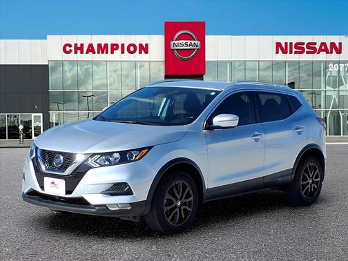 2022 Nissan Rogue Sport SV