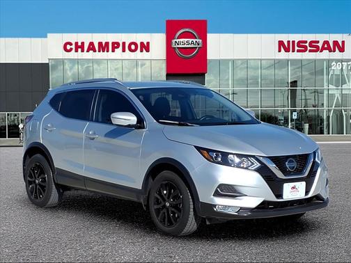 2022 Nissan Rogue Sport SV