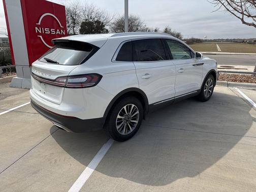 2020 Lincoln Nautilus Standard