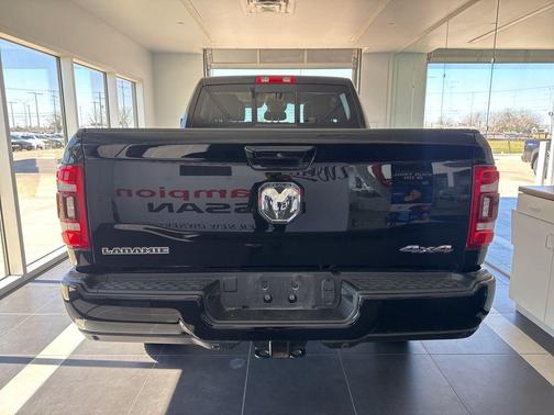 2024 RAM 2500 Laramie Crew Cab 4x4 6'4' Box