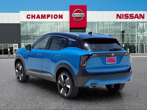 2025 Nissan Kicks SR